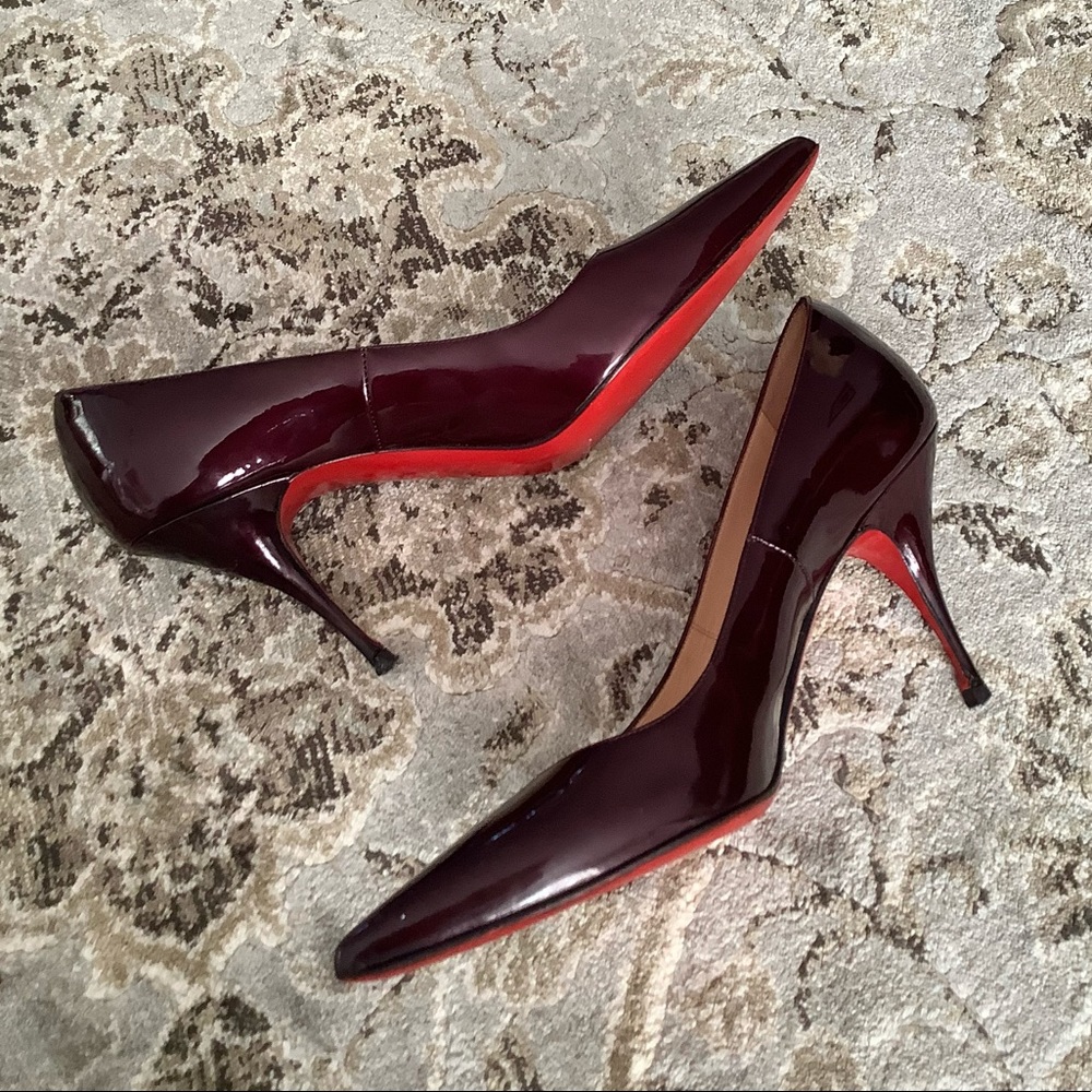 Authentic Louboutins in beautiful color 🌹